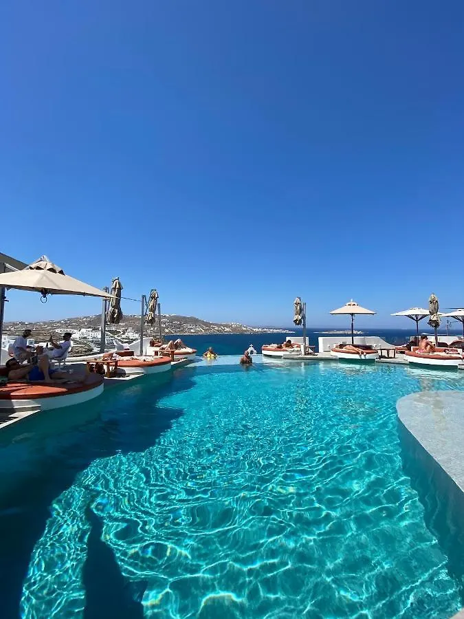 Absolute Mykonos Suites & More Mykonos Town Grecja